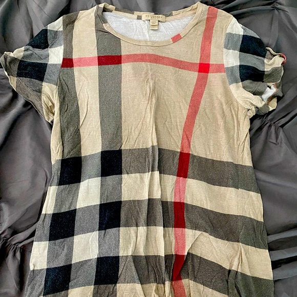 🖤Authentic Burberry T-shirt🖤 - Picture 2 of 4